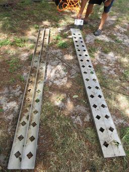 pair aluminum 8' mower loading ramps