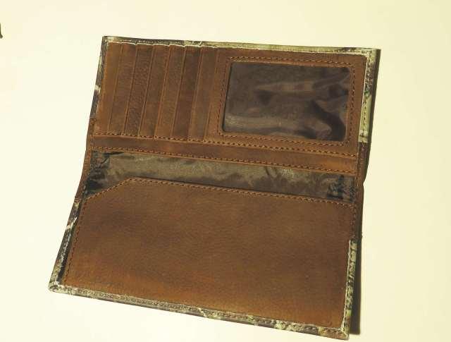 Eagles Wings camo Gator head logo secretary billfold credit card holder