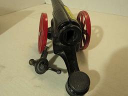 Working Model Trailer Mounted Cast Iron Cannon ( overall length 9",barrel length 5")