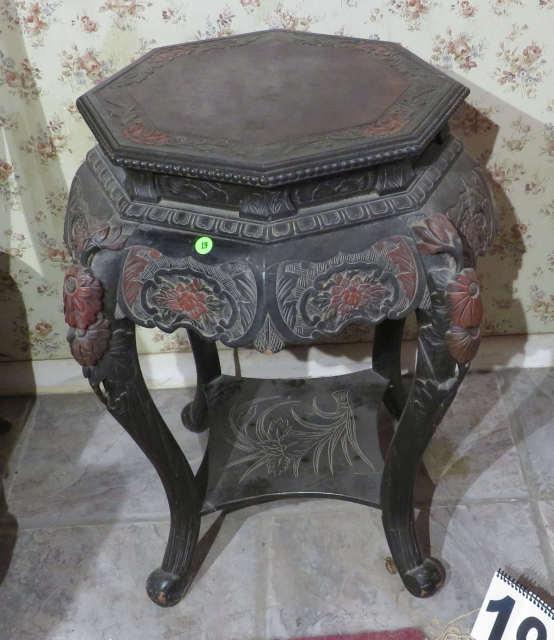 ornately carved lamp stand 22" diameter x 25" high