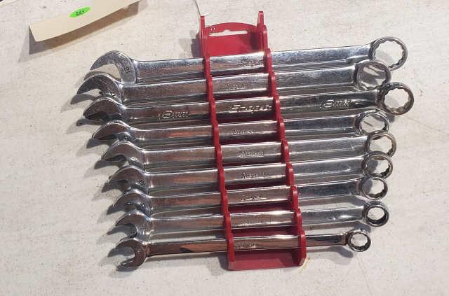 Snap-On metric long combination wrenches set of 9 range 10mm thru 18mm