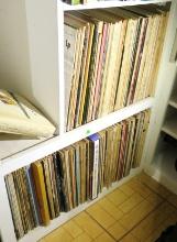 Jacketed 33 rpm records including small number of 45 rpm