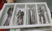 Stainless Steel Flatwear (96 Pieces with Tray)