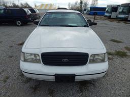 2000 Ford Crown Victoria