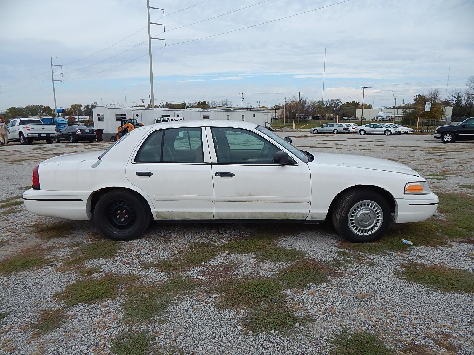 2000 Ford Crown Victoria