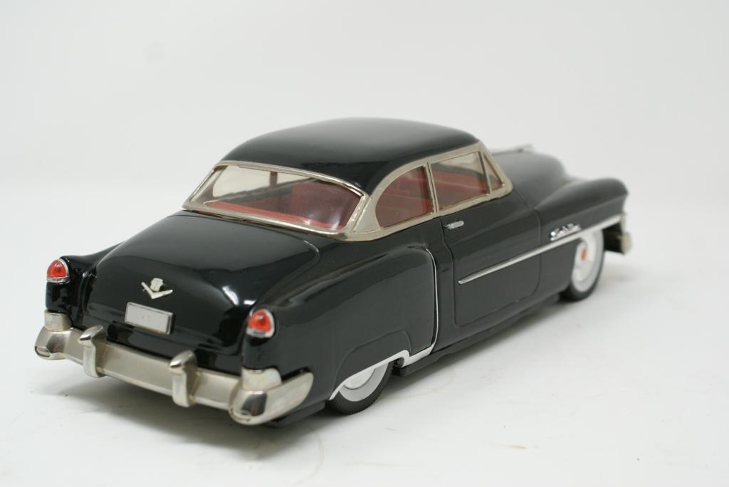 Cadillac pull/ friction toy car