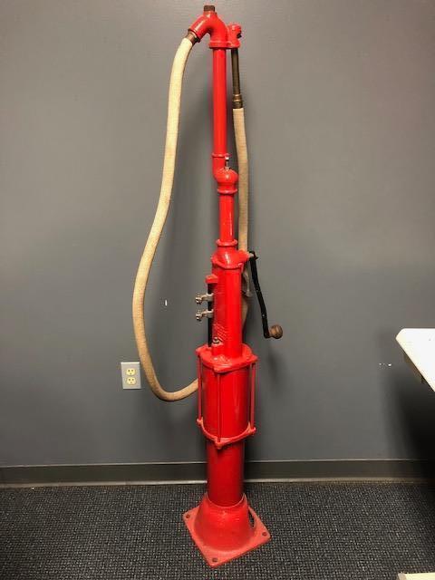 Curb side pump