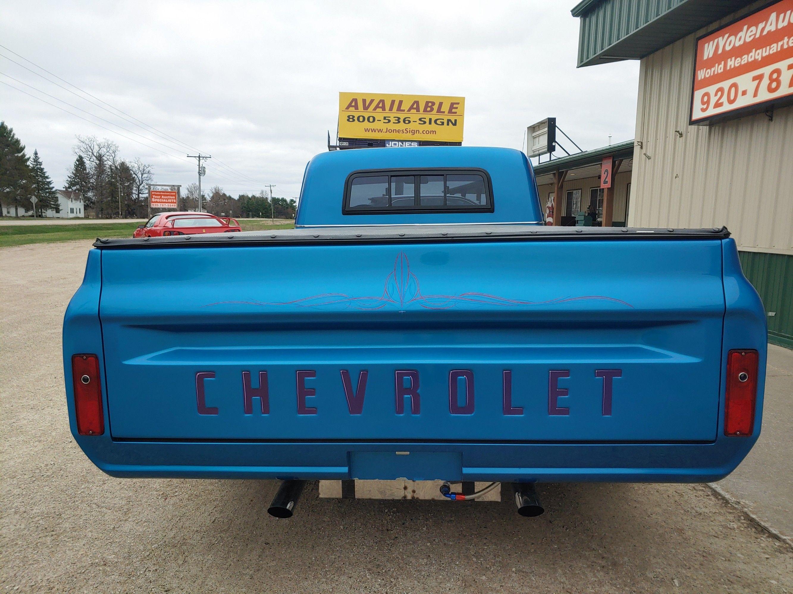 CUSTOM 1967 CHEVROLET C10