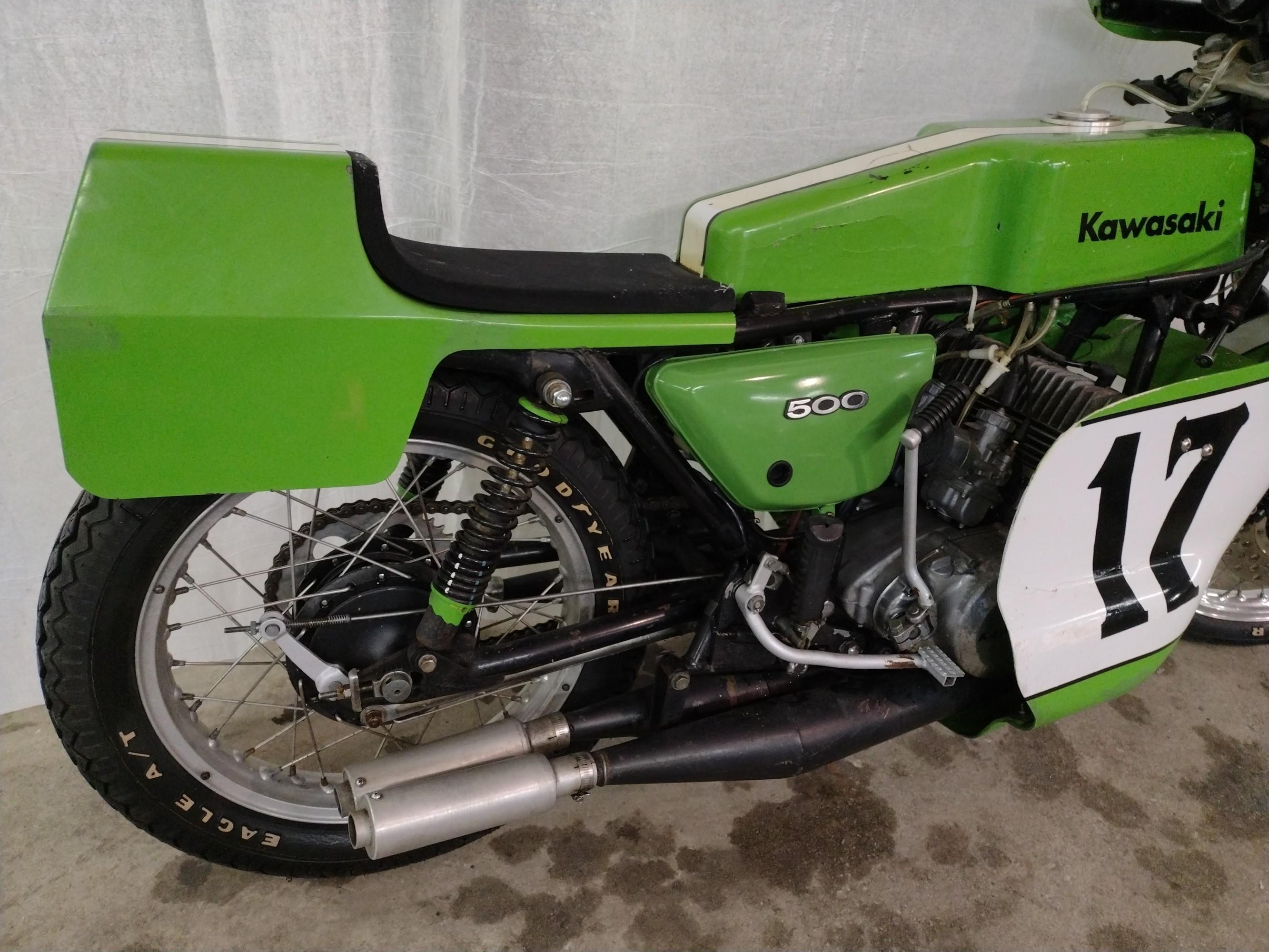 Motorcycle 1968 KAWASAKI 500 Triple