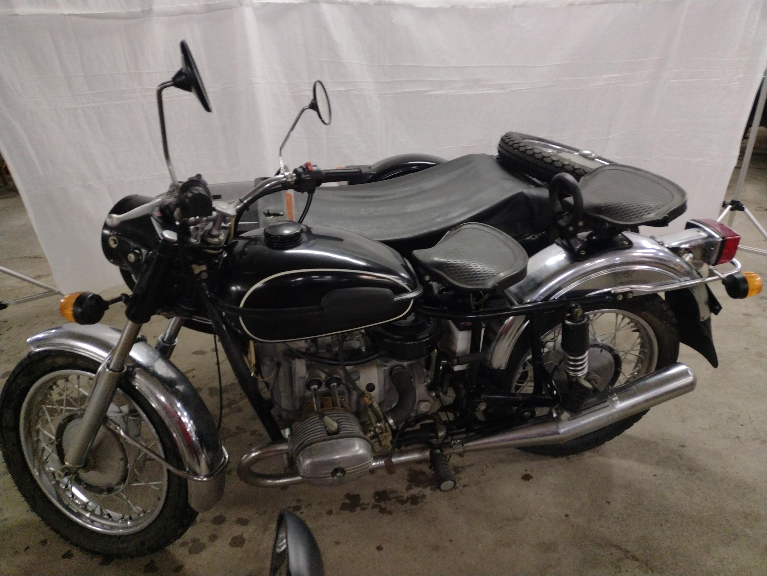 Motorcycle 1986 URAL with side car