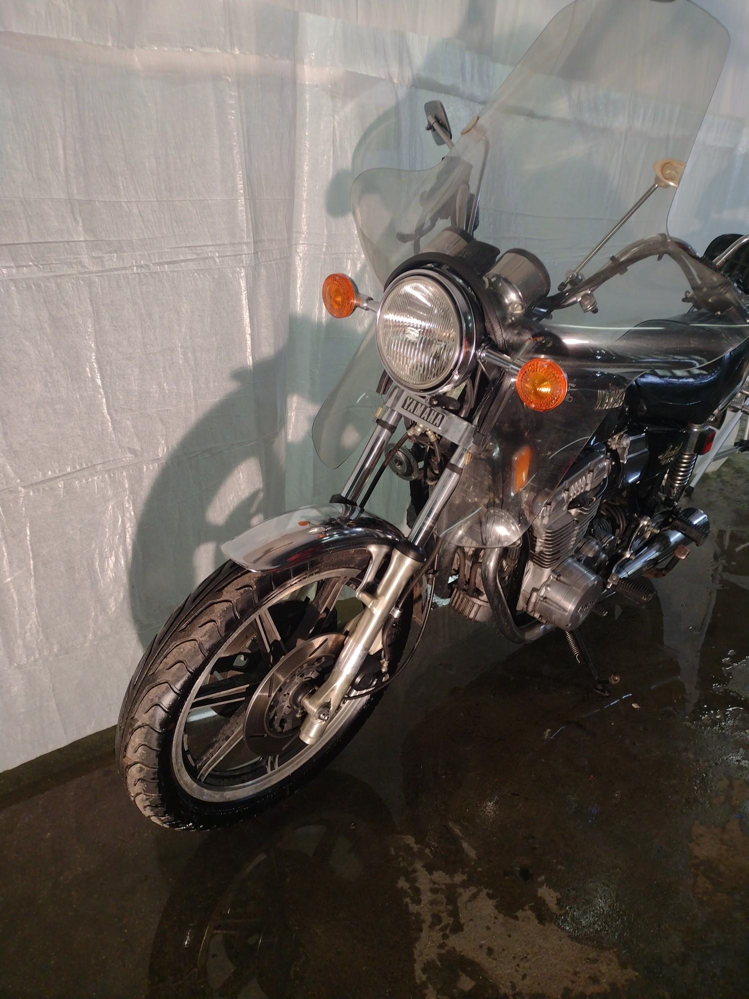 Motorcycle 1980 YAMAHA Special 850