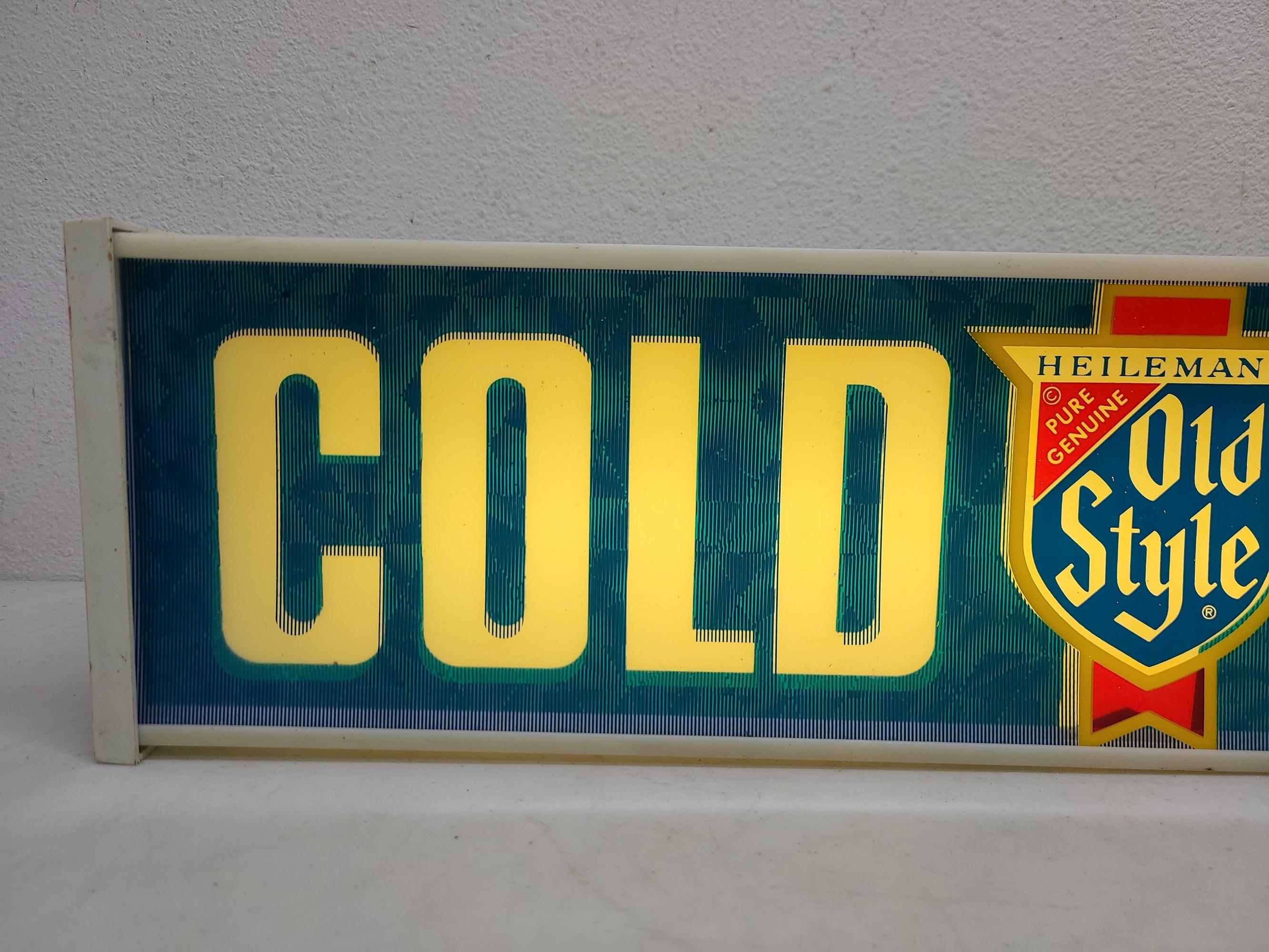 Old Style Cold Beer Lighted Sign