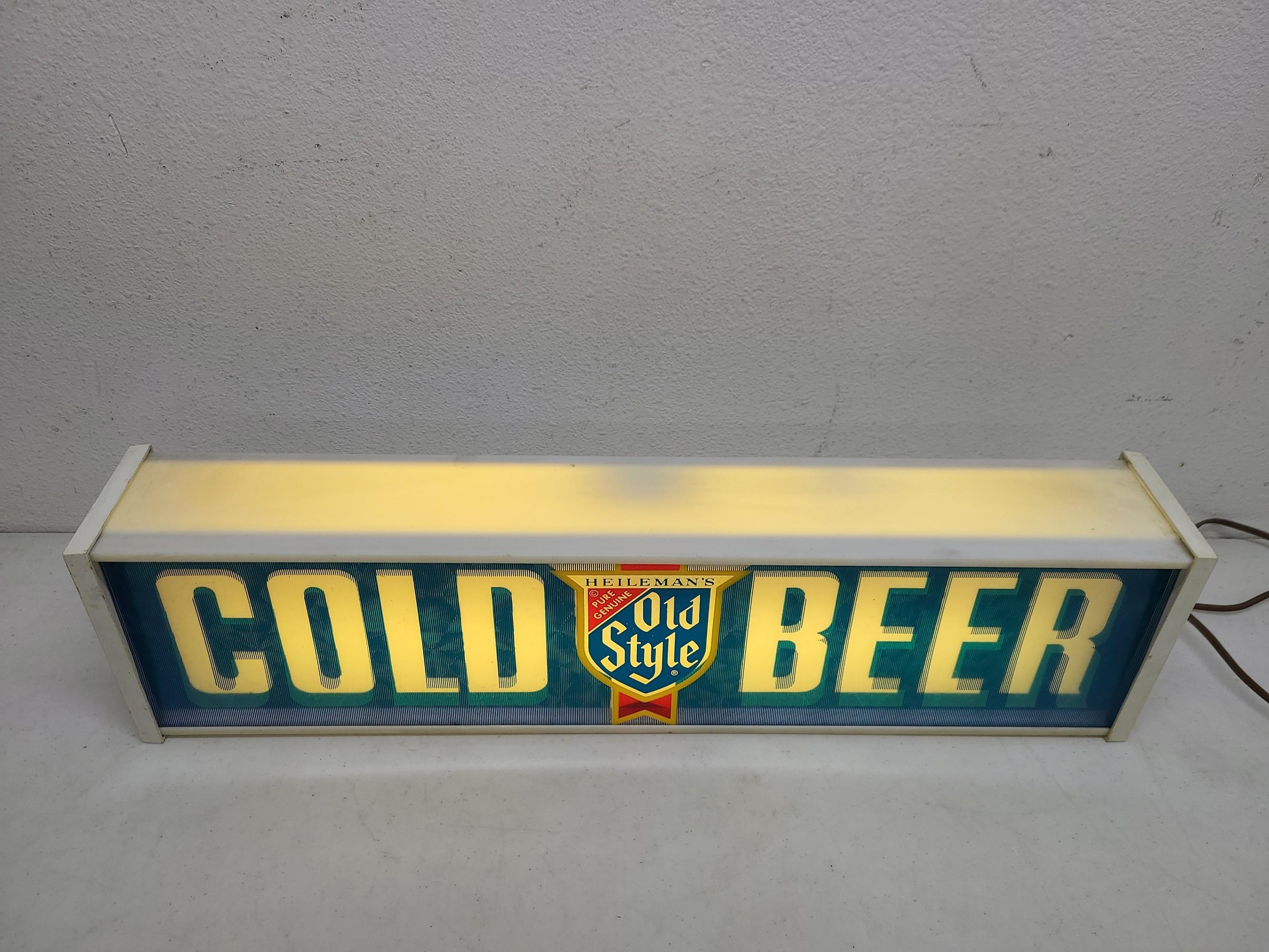 Old Style Cold Beer Lighted Sign