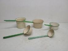 Set Enamelware Sauce Pans & Ladels