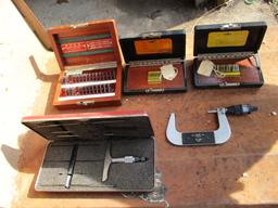 LOT-GAUGE VLOCKS/MICROMETER/DEPTH MICROMETER SET.