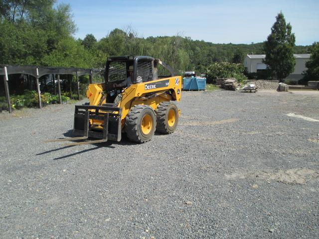 JOHN DEERE 328 DIESEL SKID STEER LOADER-ONE OWNER MACHINE 2065 HOURS