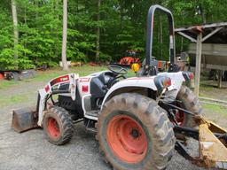 BOBCAT/IR CT445 COMPACT UTILTIY TRACTOR WITH 9TL LOADER