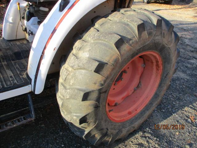 BOBCAT/IR CT445 COMPACT UTILTIY TRACTOR WITH 9TL LOADER