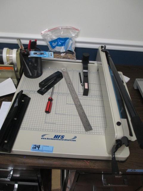 PAPER CUTTER HFS18 WITH ACCESSORIES