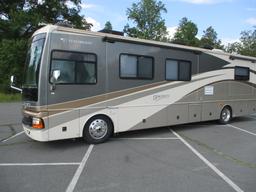 2006 FLEETWOOD DISCOVERY MOTORHOME