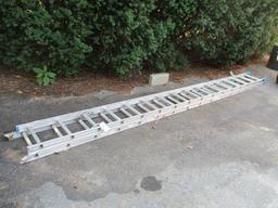 ALUMINUM EXTENSION LADDER-24 FT