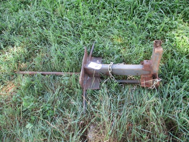 3 PT HITCH HAY SPEAR-NEEDS REPAIR-TOP LINK MOUNT NEEDS REPAIR