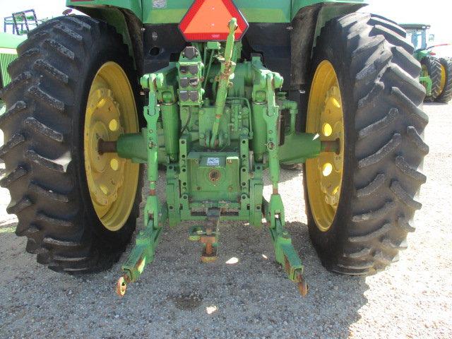 1287 7410 JOHN DEERE '01 C/A MFD PQ 14.9R46 10200 HOURS S/N:RW7410H051095