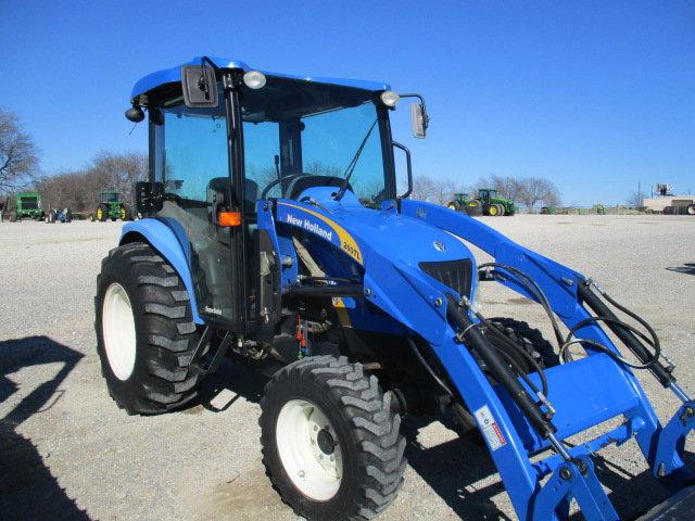 1337 3045 BOOMER NEW HOLLAND C/A MFD HST W/260TL NEW HOLLAND LOADER 903 HOURS S/N:Z9DB11599