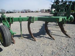 1392 915 JOHN DEERE 7 SHANK V-RIPPER 3PT S/N:1P00915XADC010033