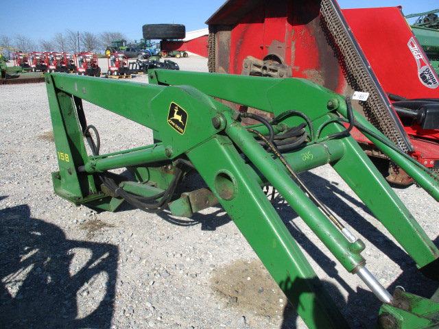 1687 158 JD LOADER W/BRKTS S/N:001863