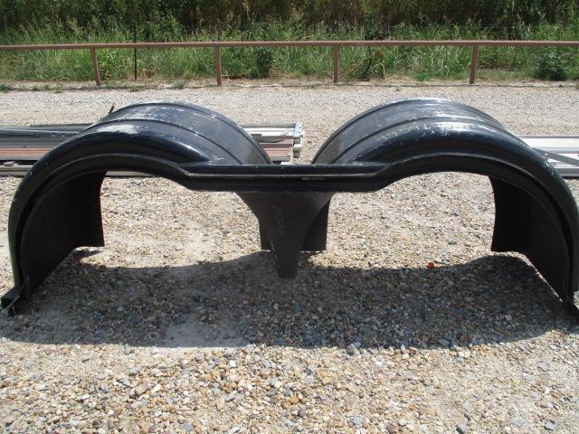 4959 SET OF SEMI-TRUCK FENDERS