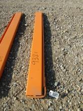 9381 1 SET OF PALLET FORKS EXT