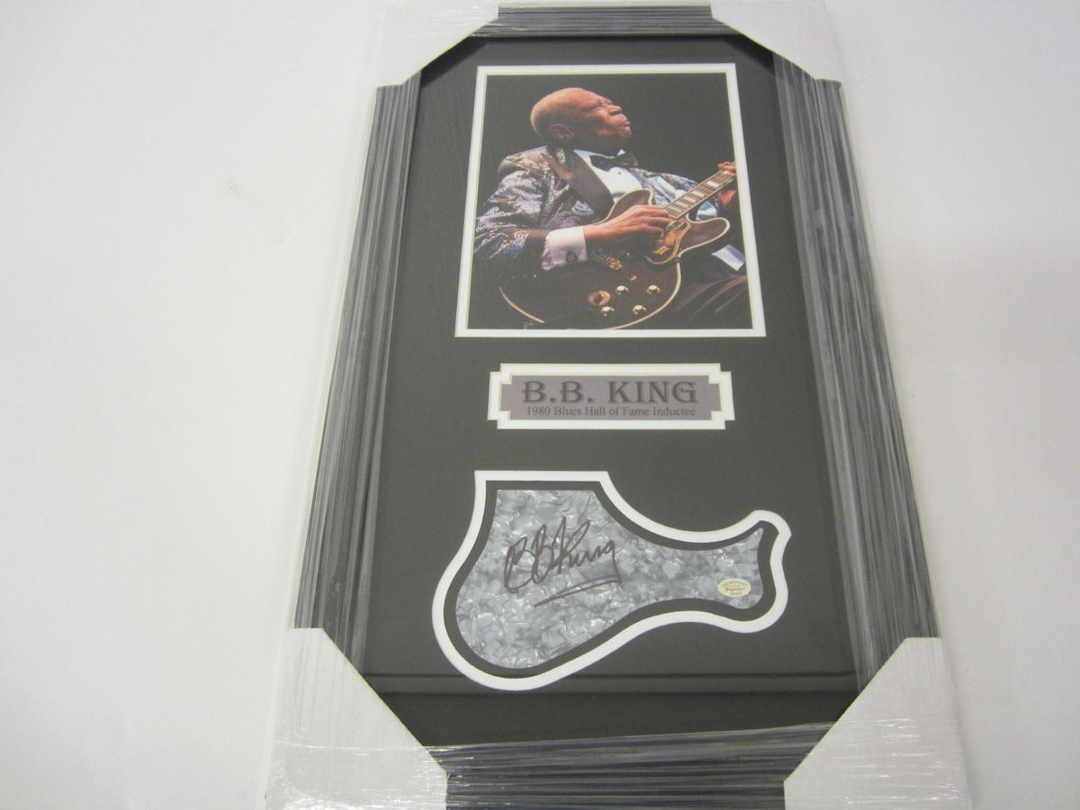 B.B. KING SIGNED AUTOGRAPHED FRAMED MATTED GUITAR PICK GUARD COA