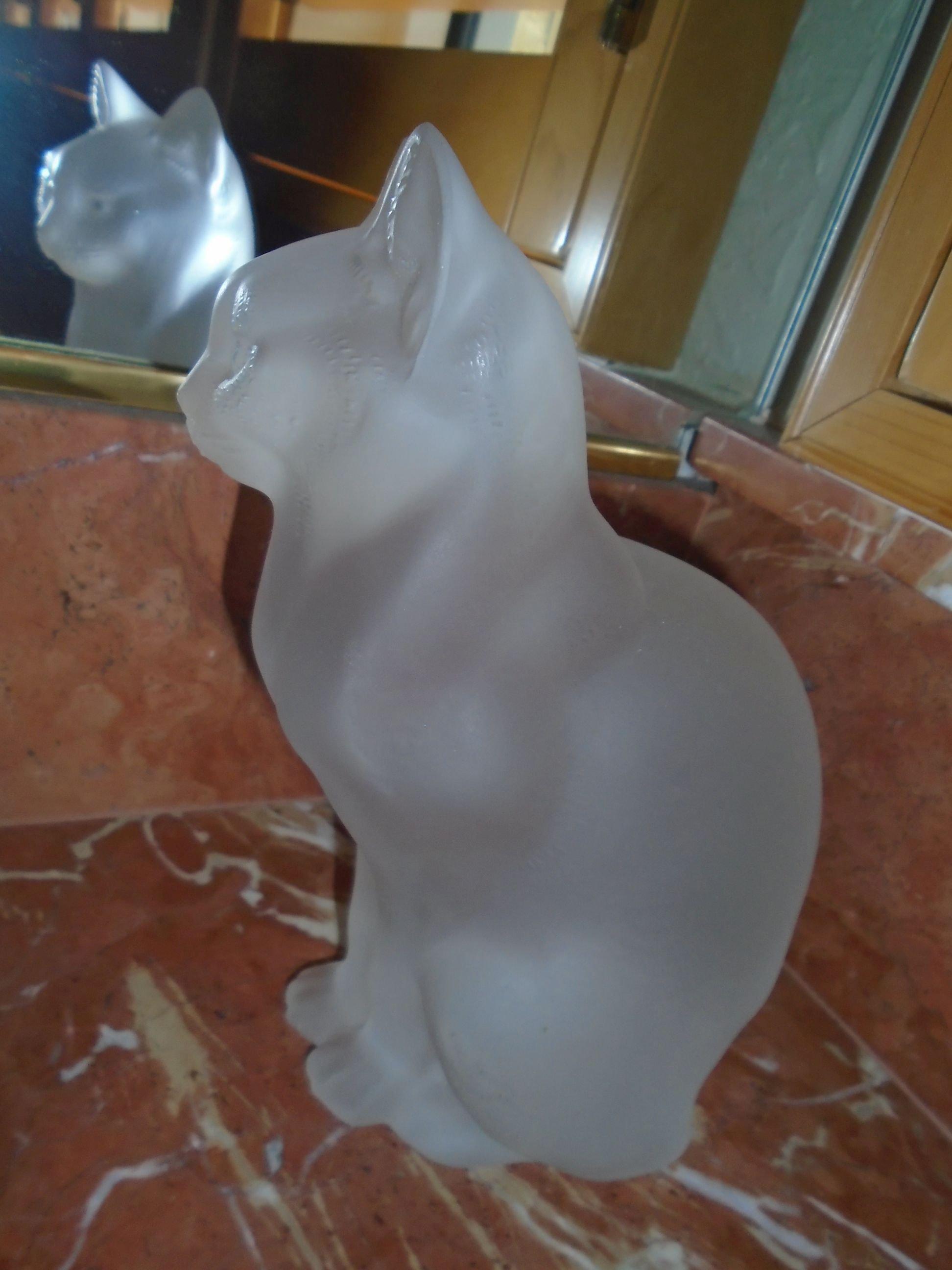 Lalique Crystal sitting cat