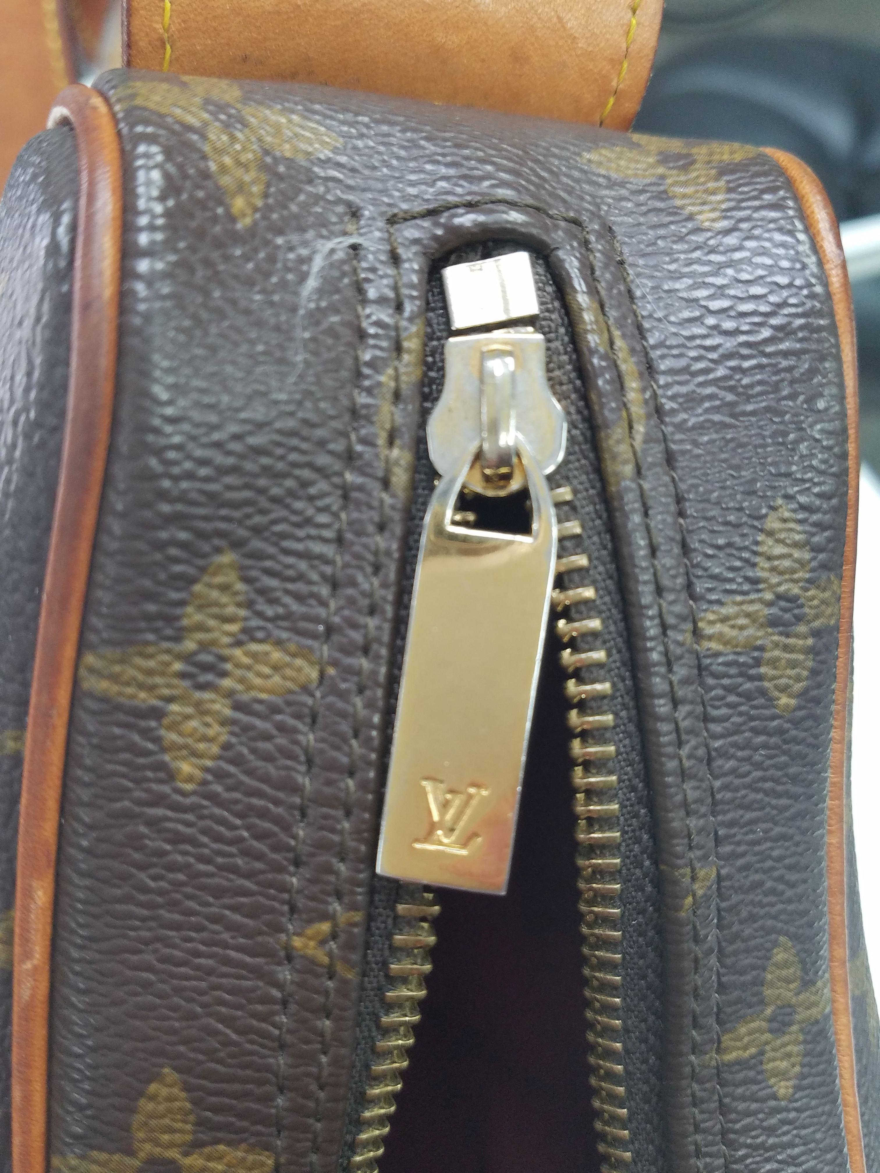 Authentic Designer Ladies Louis Vuitton Handbag Purse