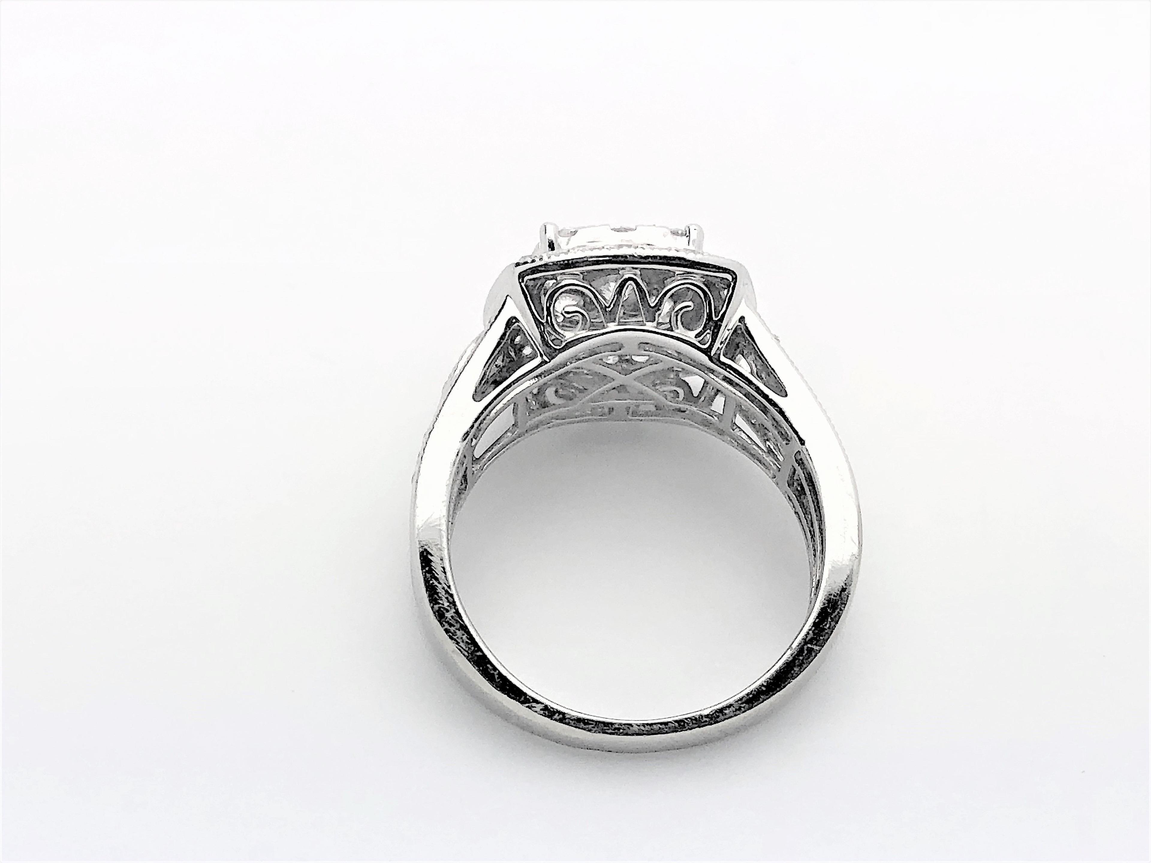 Stunning Ladies 14k White Gold Cluster Diamond Ring