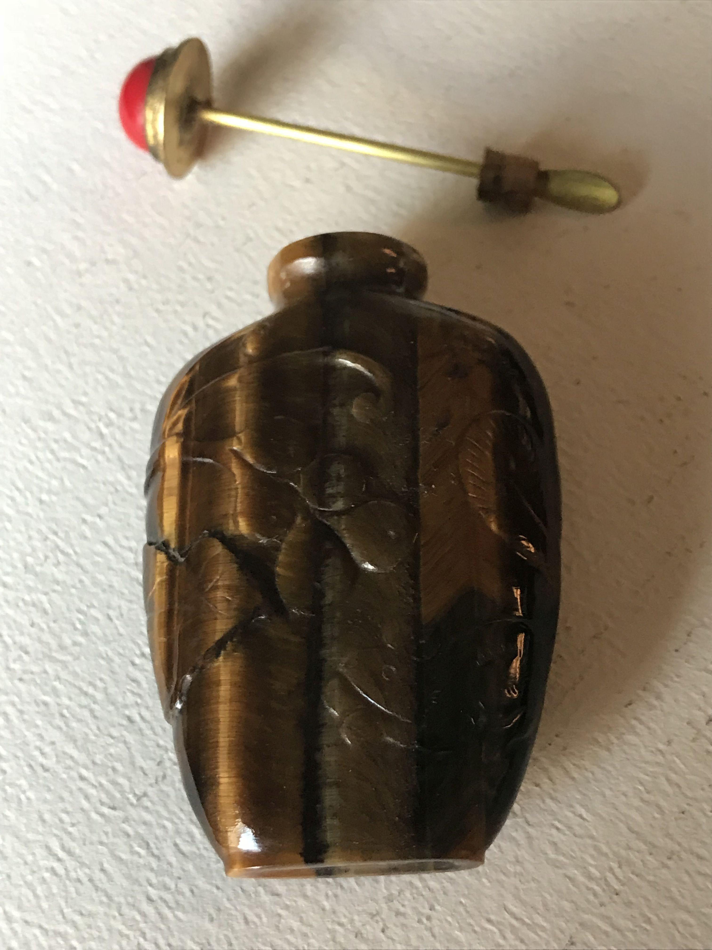 Genuine Tiger Eye gemstone sniffing bottle, hand carved with vine leaflets and grapes on the surface