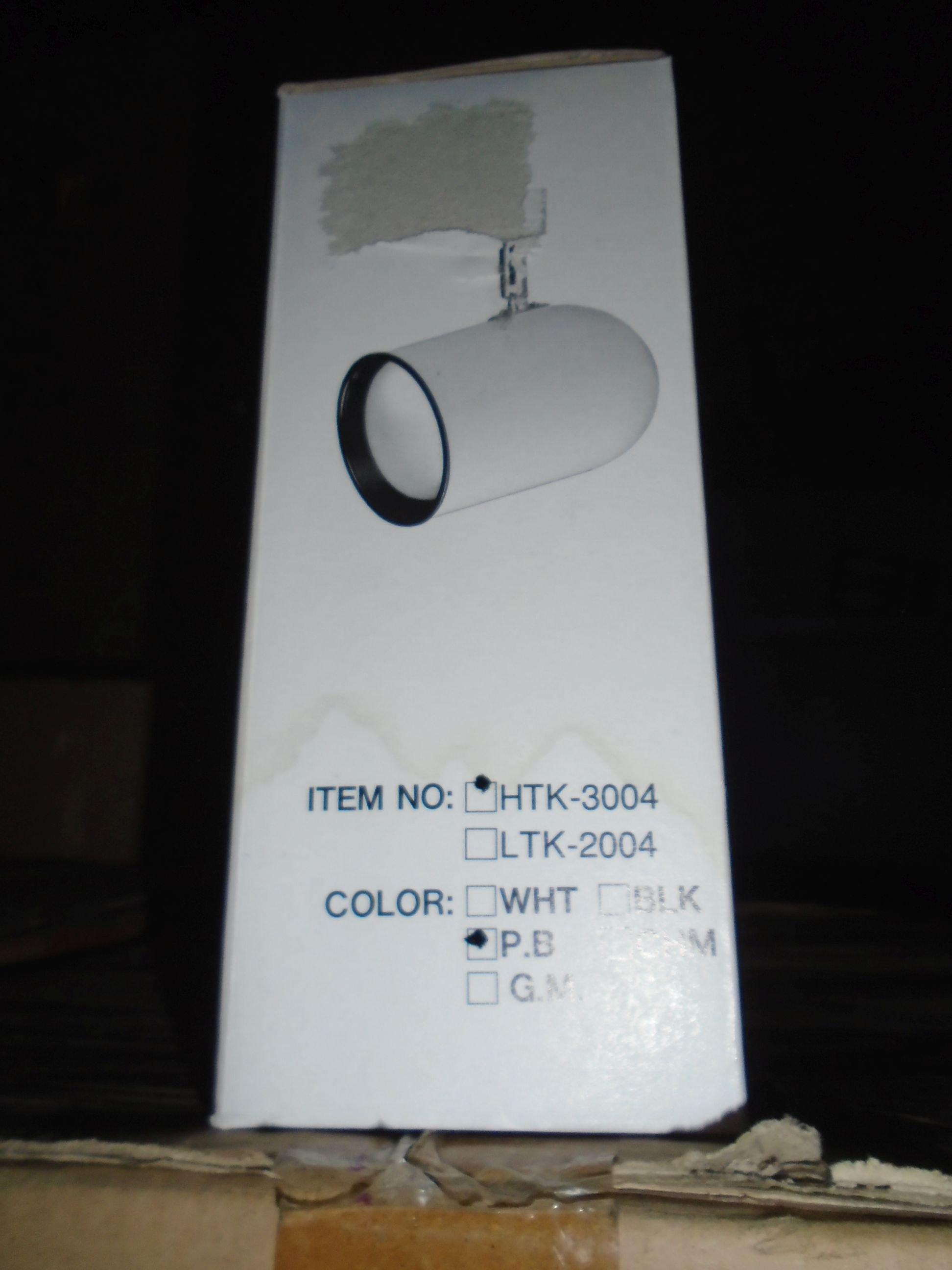HTK-3004 /White / Sigma lighting