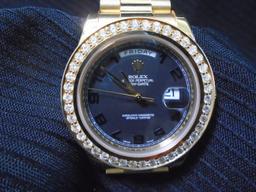 Mens Watch, Rolex Presidential, Day-Date, Diamond bezel, 18kt yellow gold.