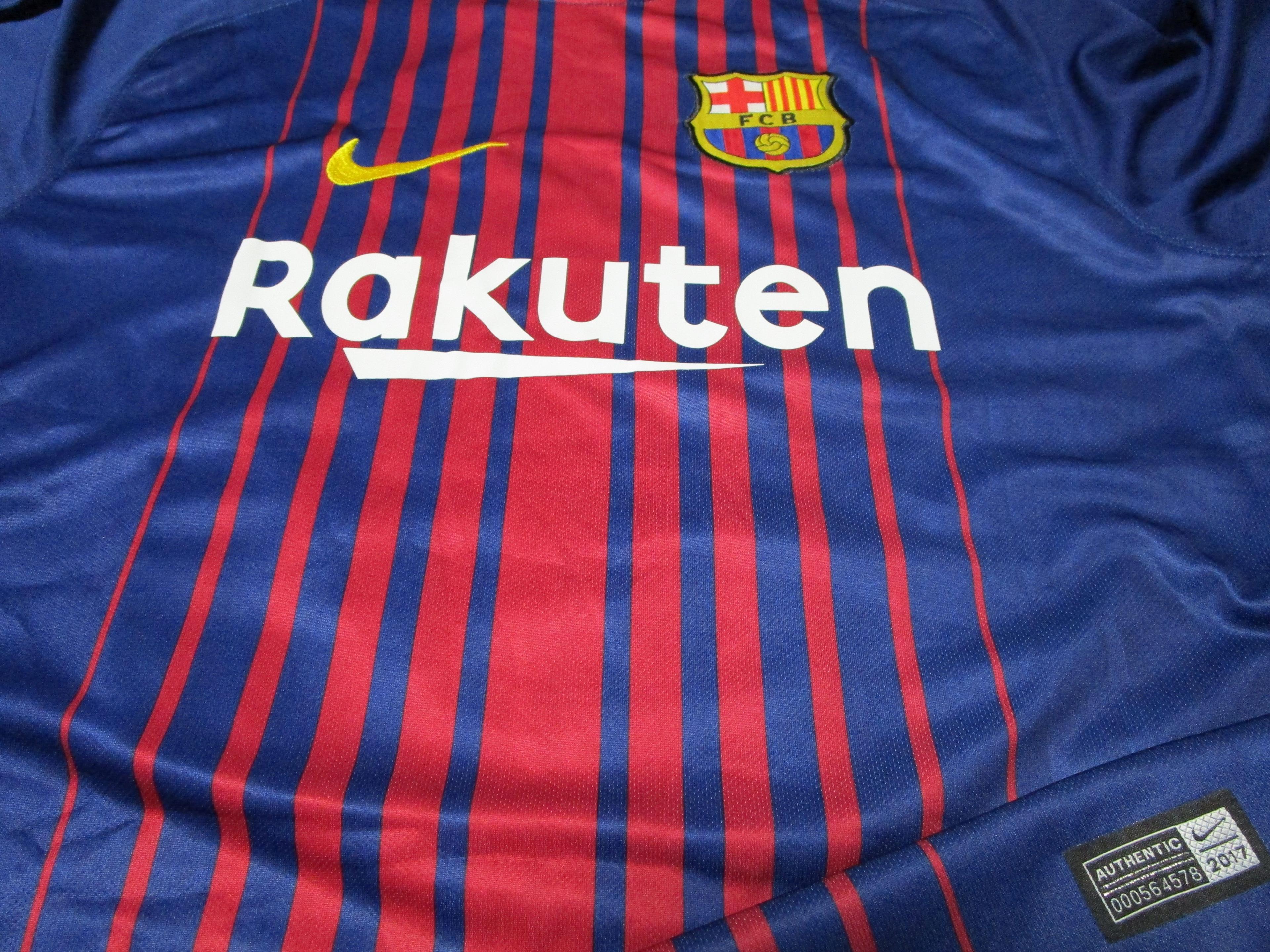 Leo Messi of the Rakuten signed autographed blue soccer jersey Certified COA 394