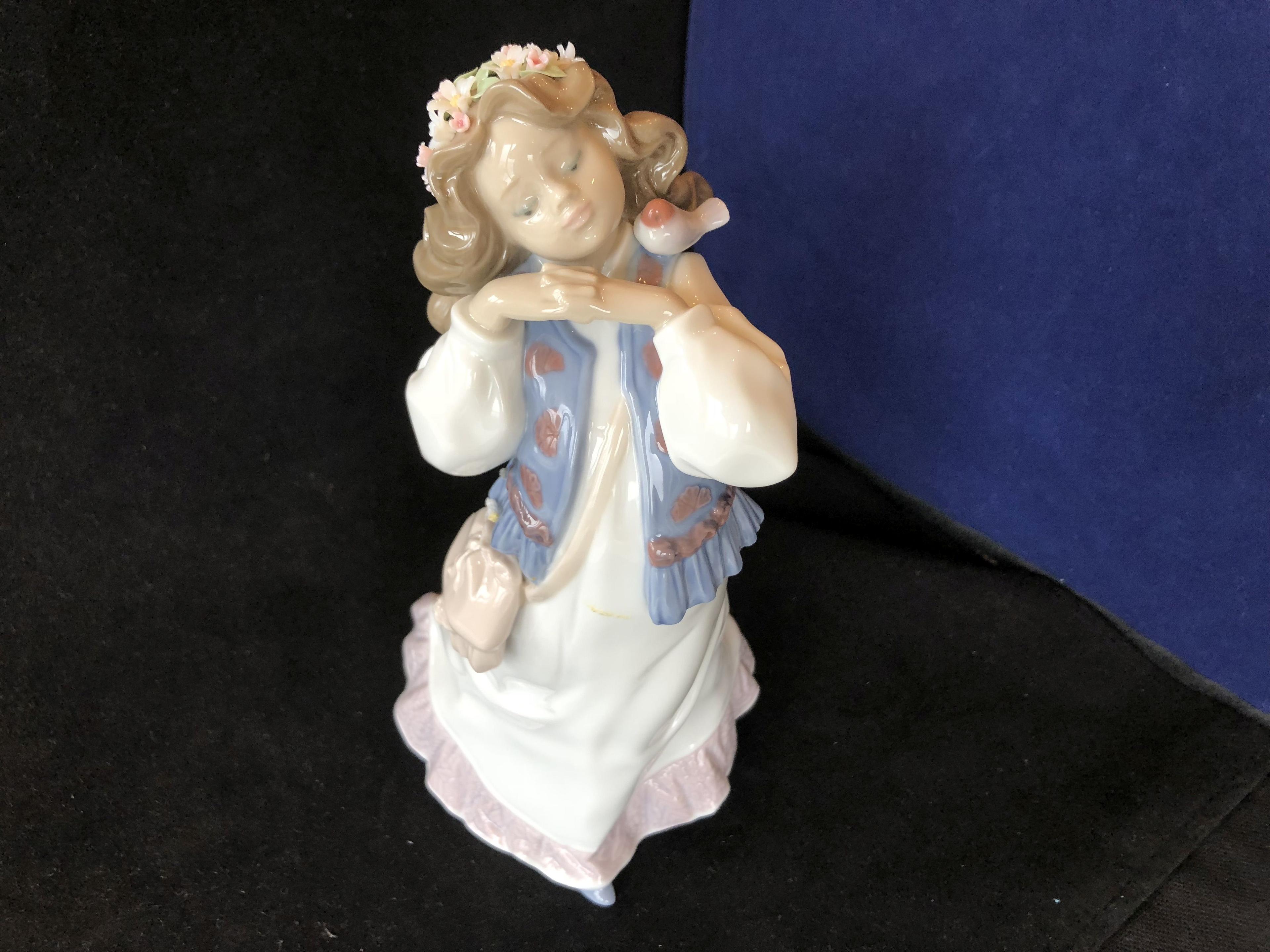 Lladro Figurine