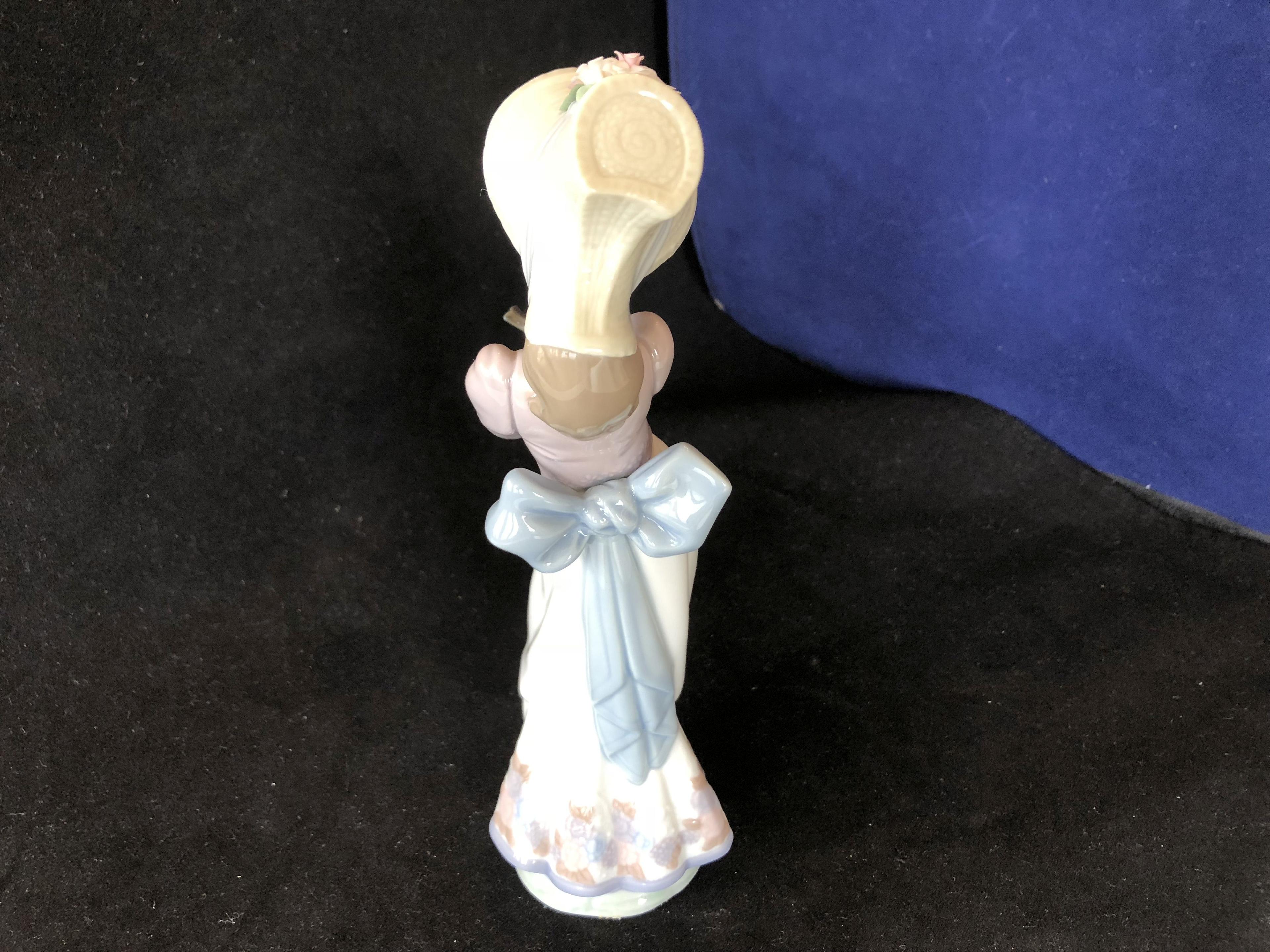 Lladro Figurine