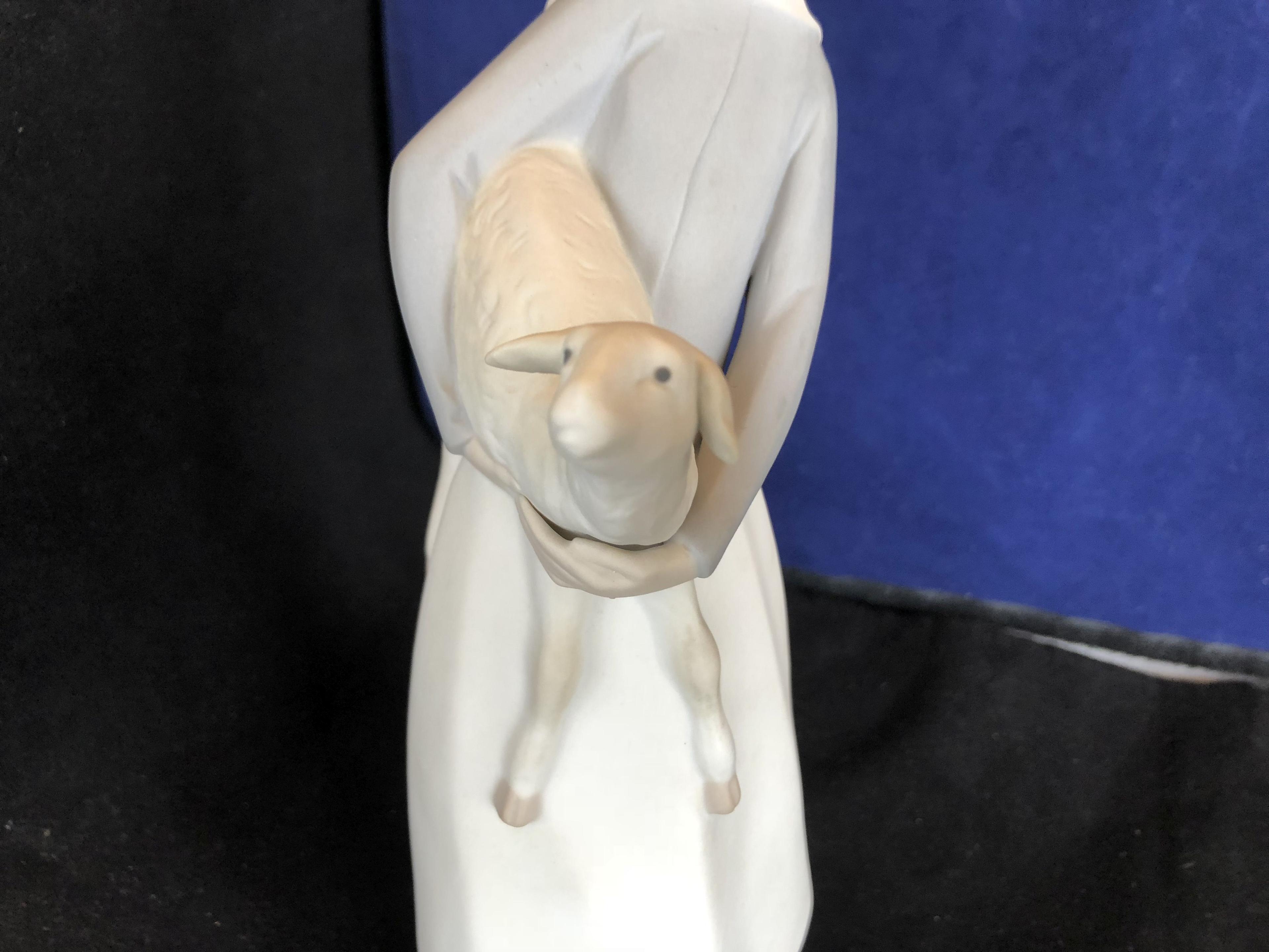 Lladro Figurine