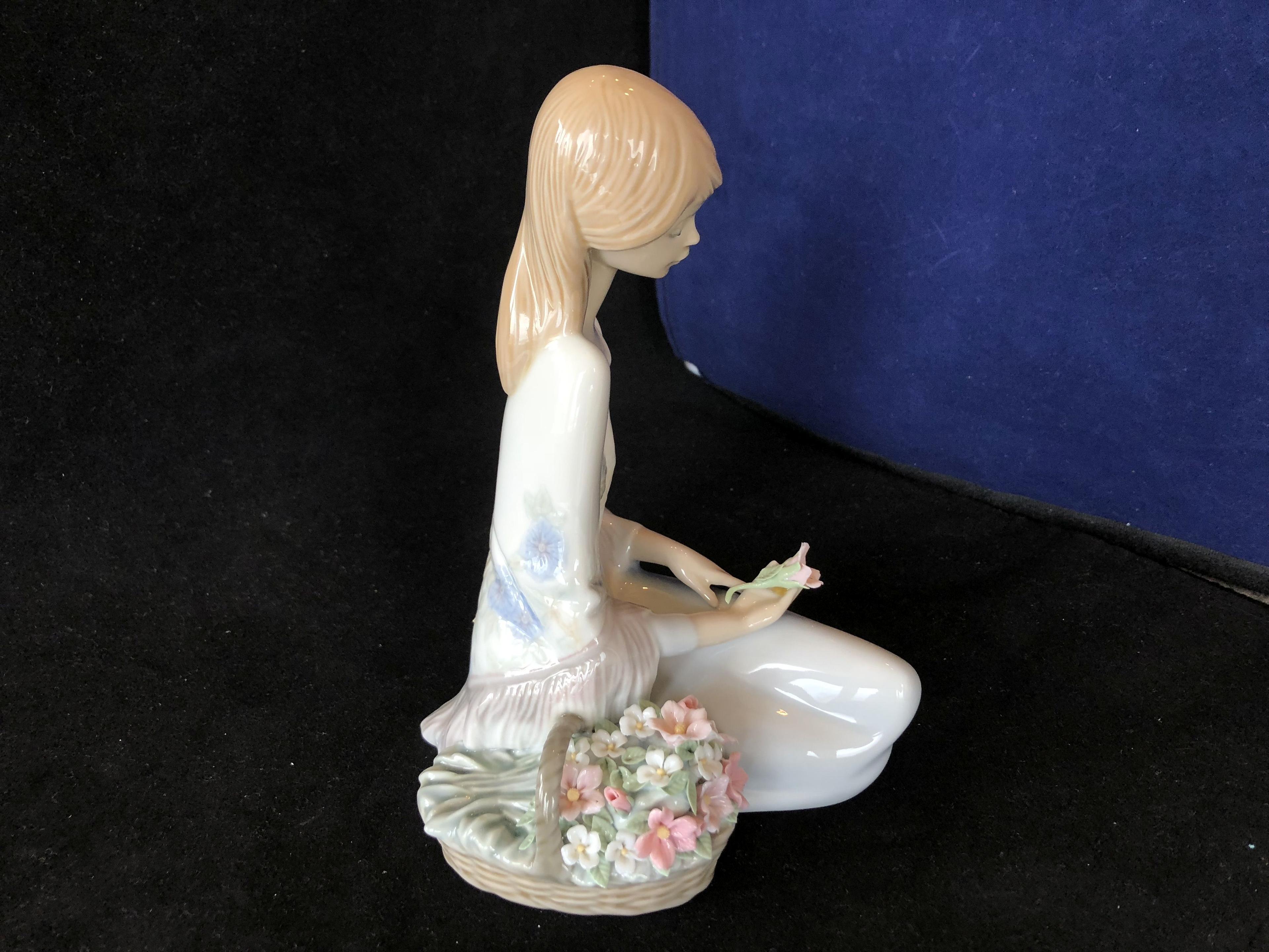 Lladro Figurine