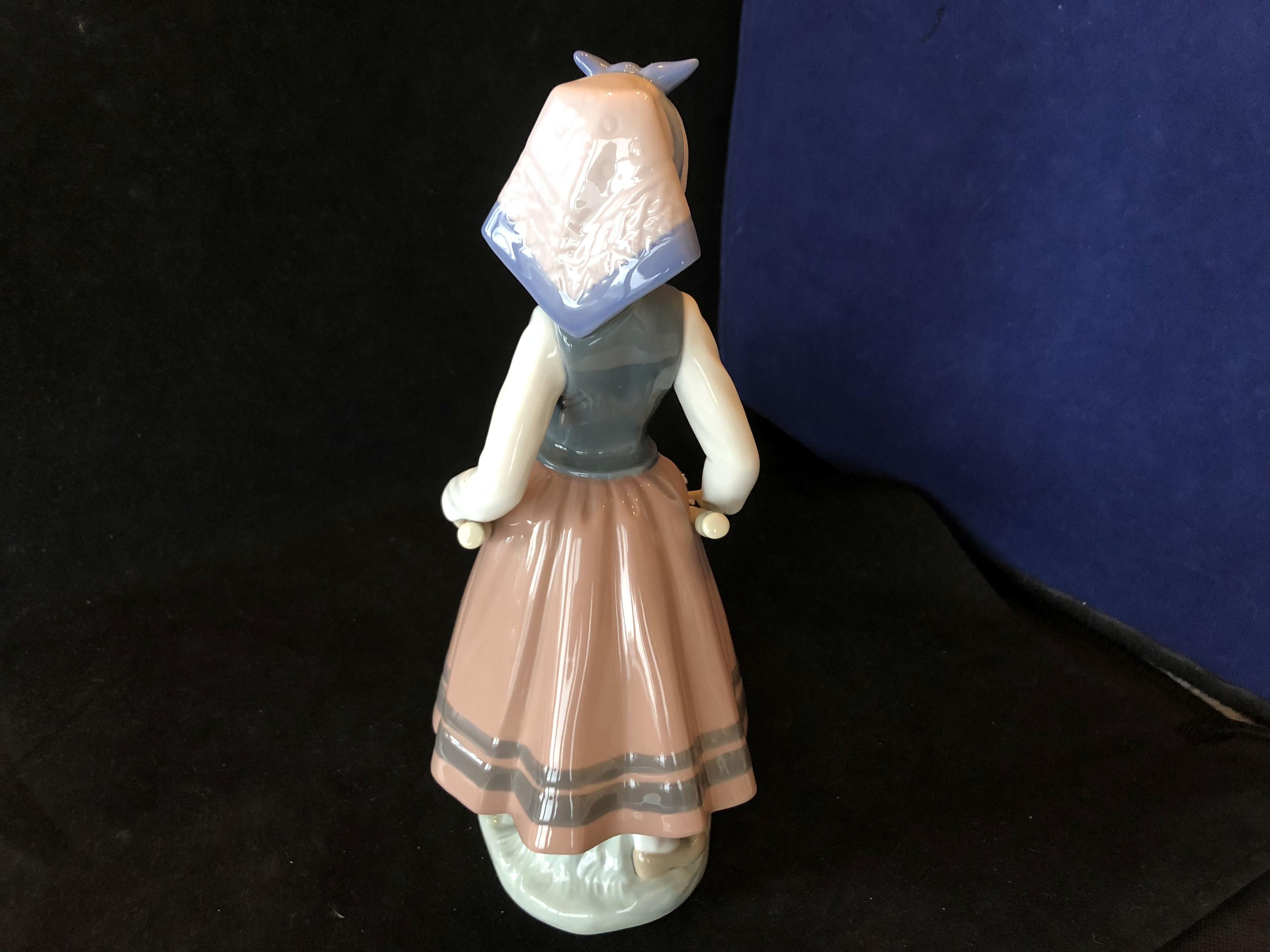 Lladro Figurine