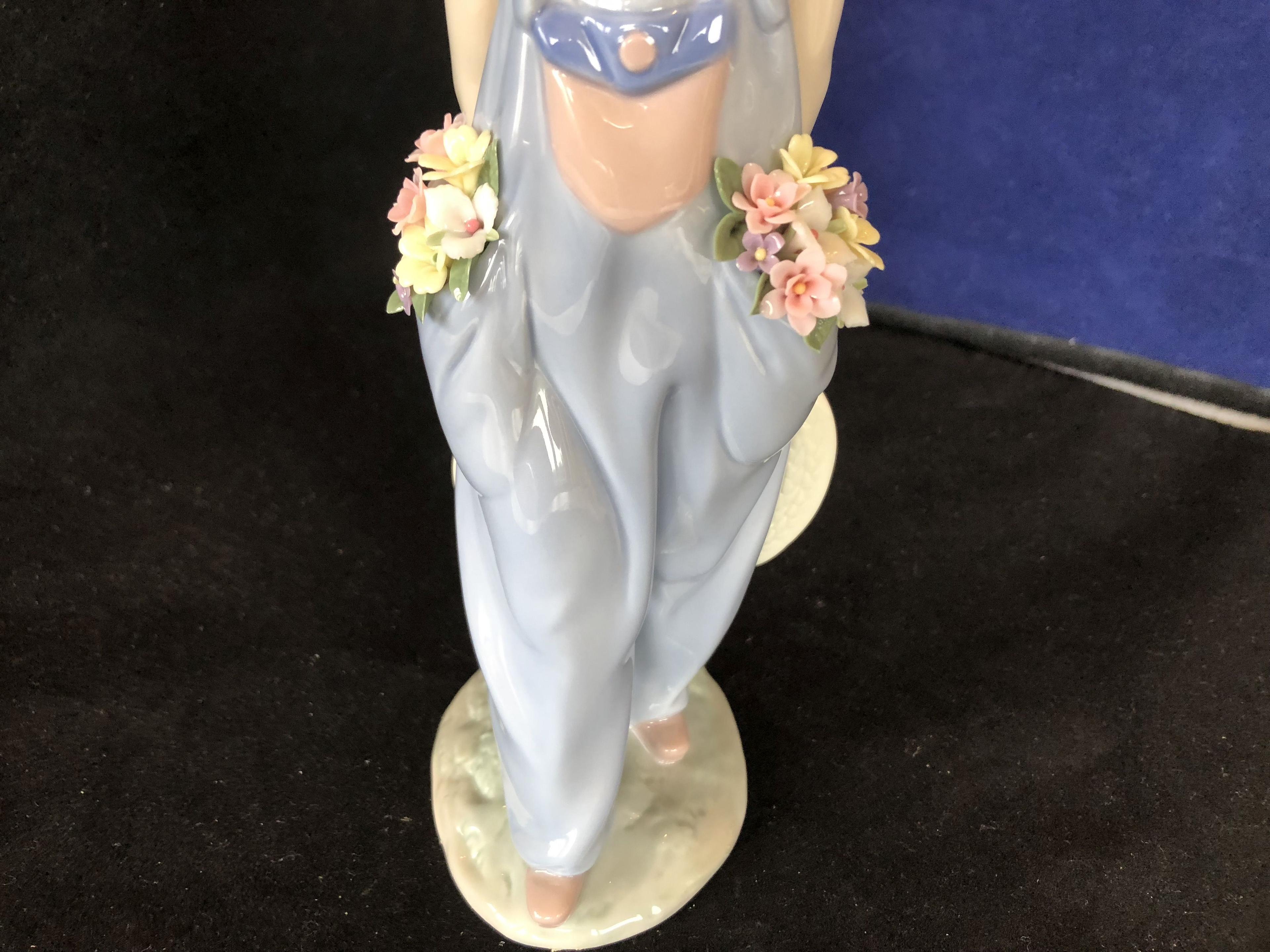 Lladro Figurine