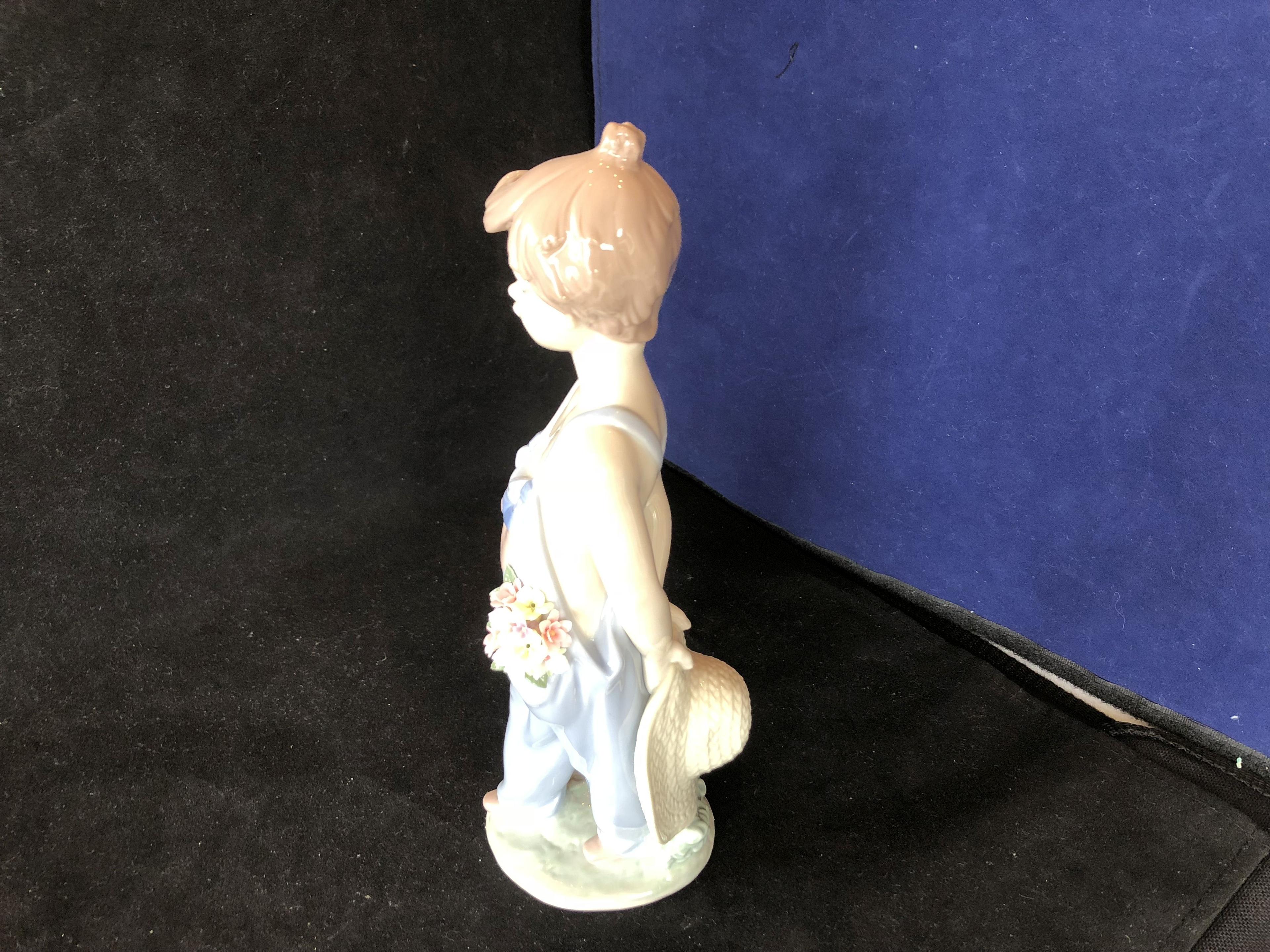 Lladro Figurine