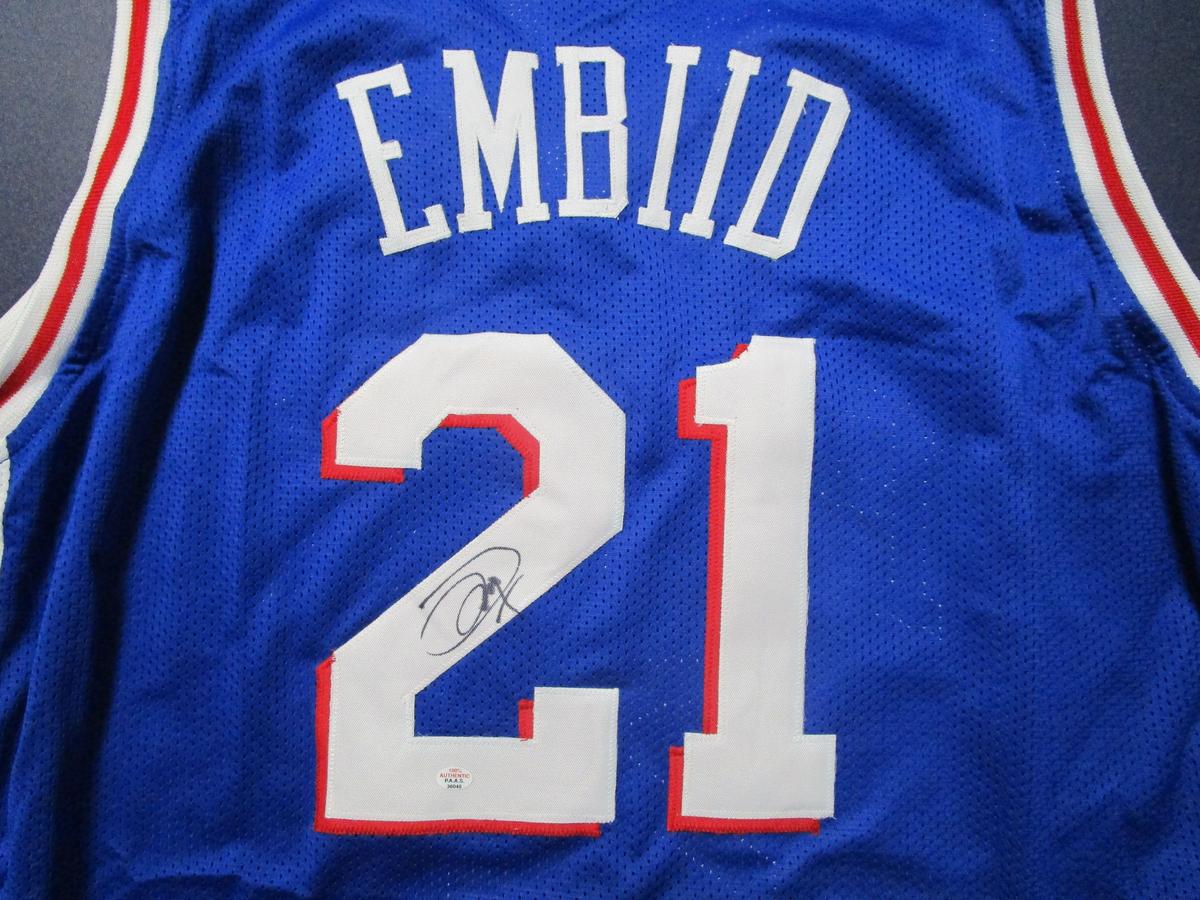 Joel Embiid of the Philadelphia 76ers signed autographed basketball jersey PAAS COA 040