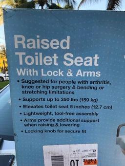 (500) Raised Toilet Seats with Lock & Arms