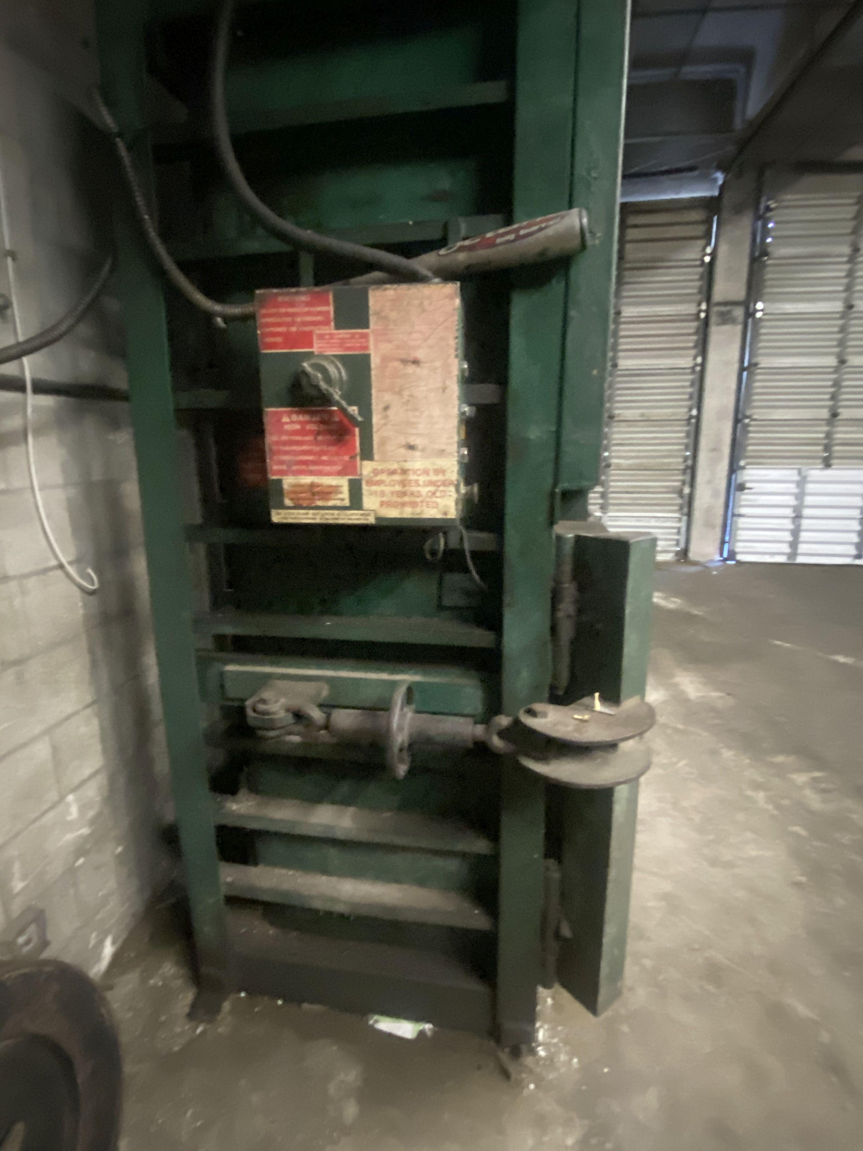 60" Vertical Downstroke Baler